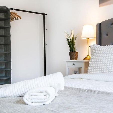Cozy Townhouse In The Heart Of Greater Manchester Villa Ngoại thất bức ảnh