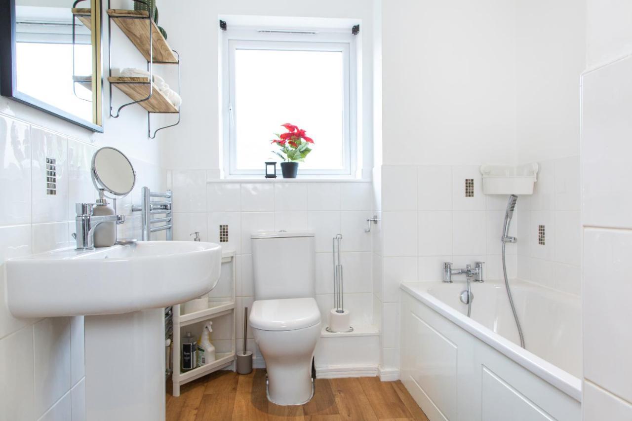 Cozy Townhouse In The Heart Of Greater Manchester Villa Ngoại thất bức ảnh