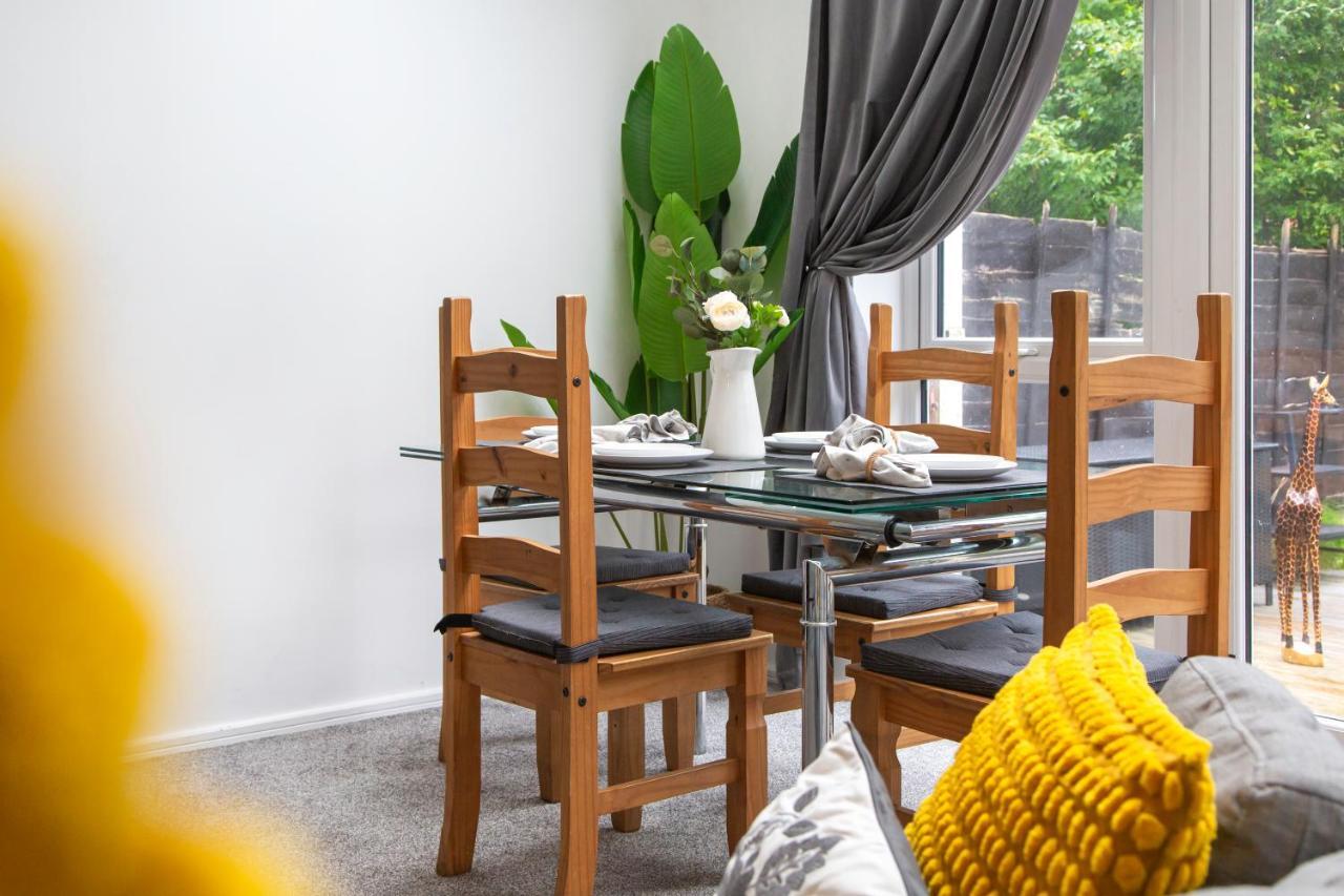 Cozy Townhouse In The Heart Of Greater Manchester Villa Ngoại thất bức ảnh