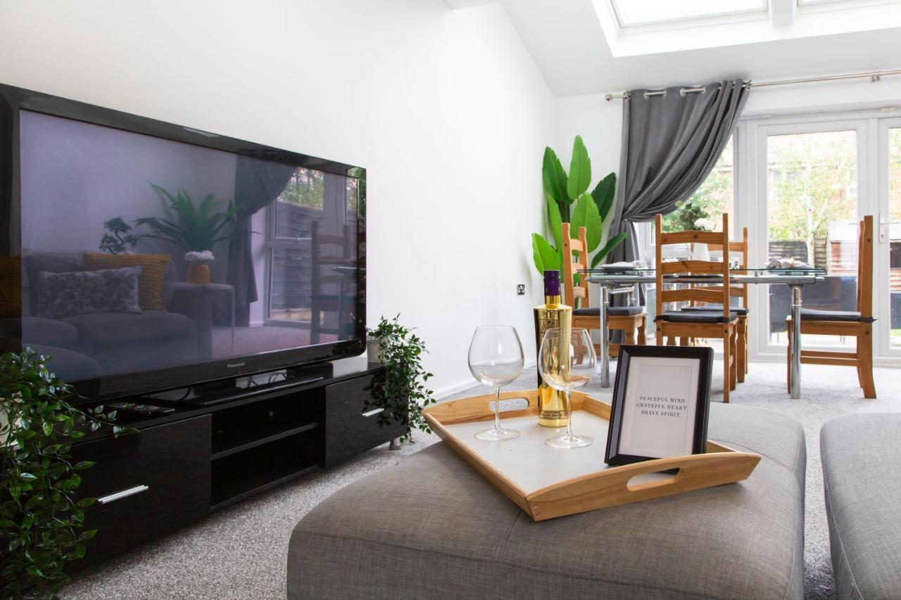 Cozy Townhouse In The Heart Of Greater Manchester Villa Ngoại thất bức ảnh